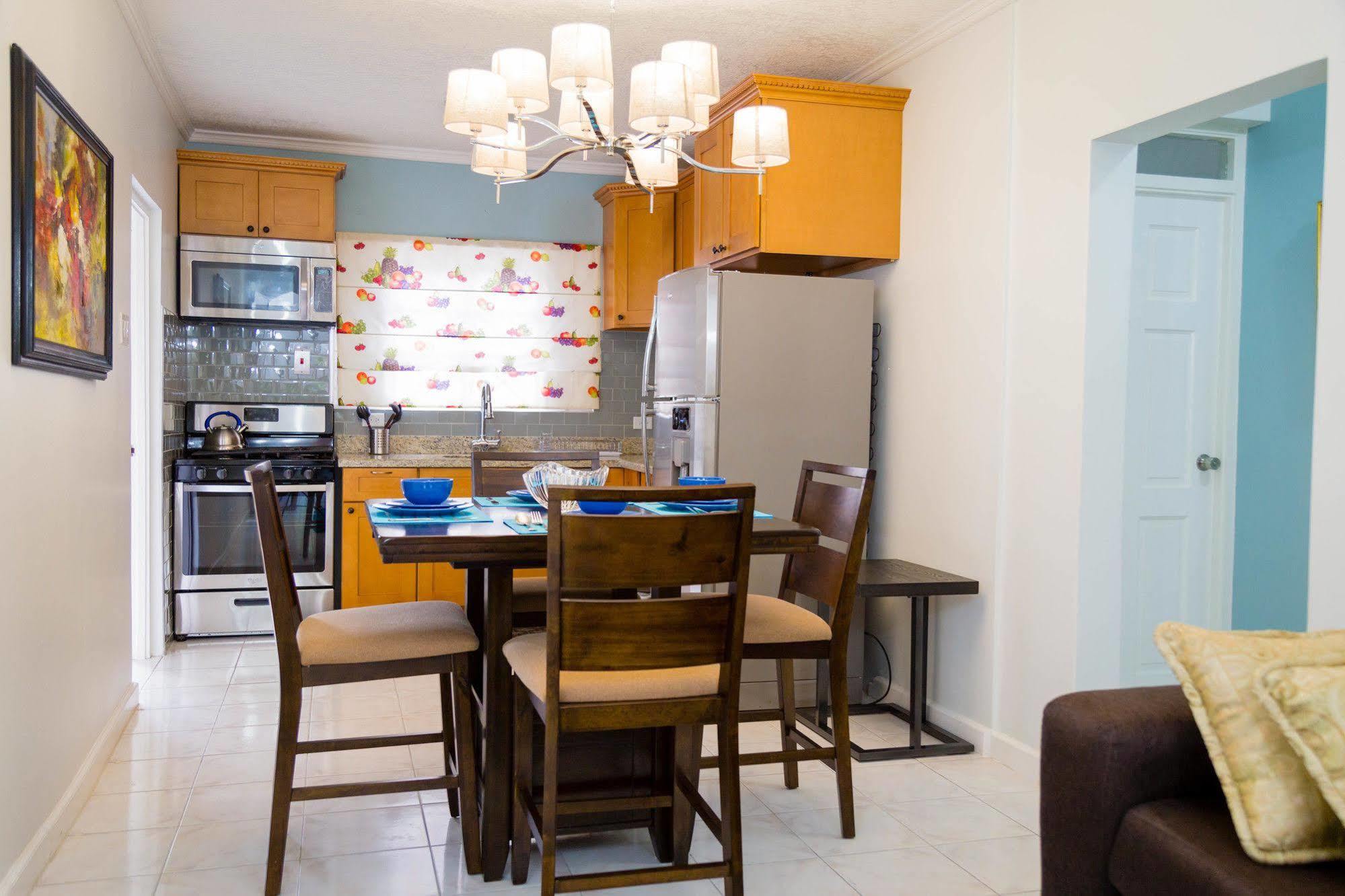 Centrally Located Guest Apartments Kingston Dış mekan fotoğraf