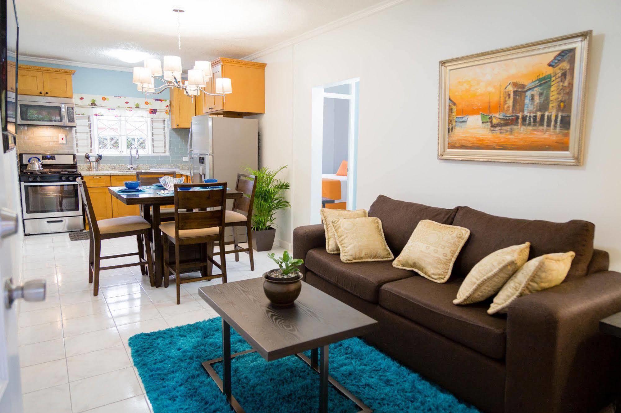 Centrally Located Guest Apartments Kingston Dış mekan fotoğraf